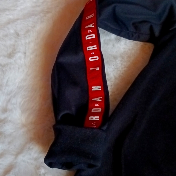 Jordan boys sweater - Picture 3 of 7